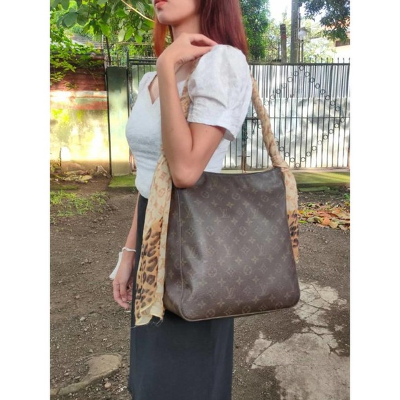 Louis Vuitton Handbags - 💎✨Authentic✨💎Louis Vuitton Monogram Looping GM